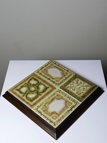 Vintage Untersetzer beige Servieraccessoire aus Keramik und Holz, ca. 1960–1970