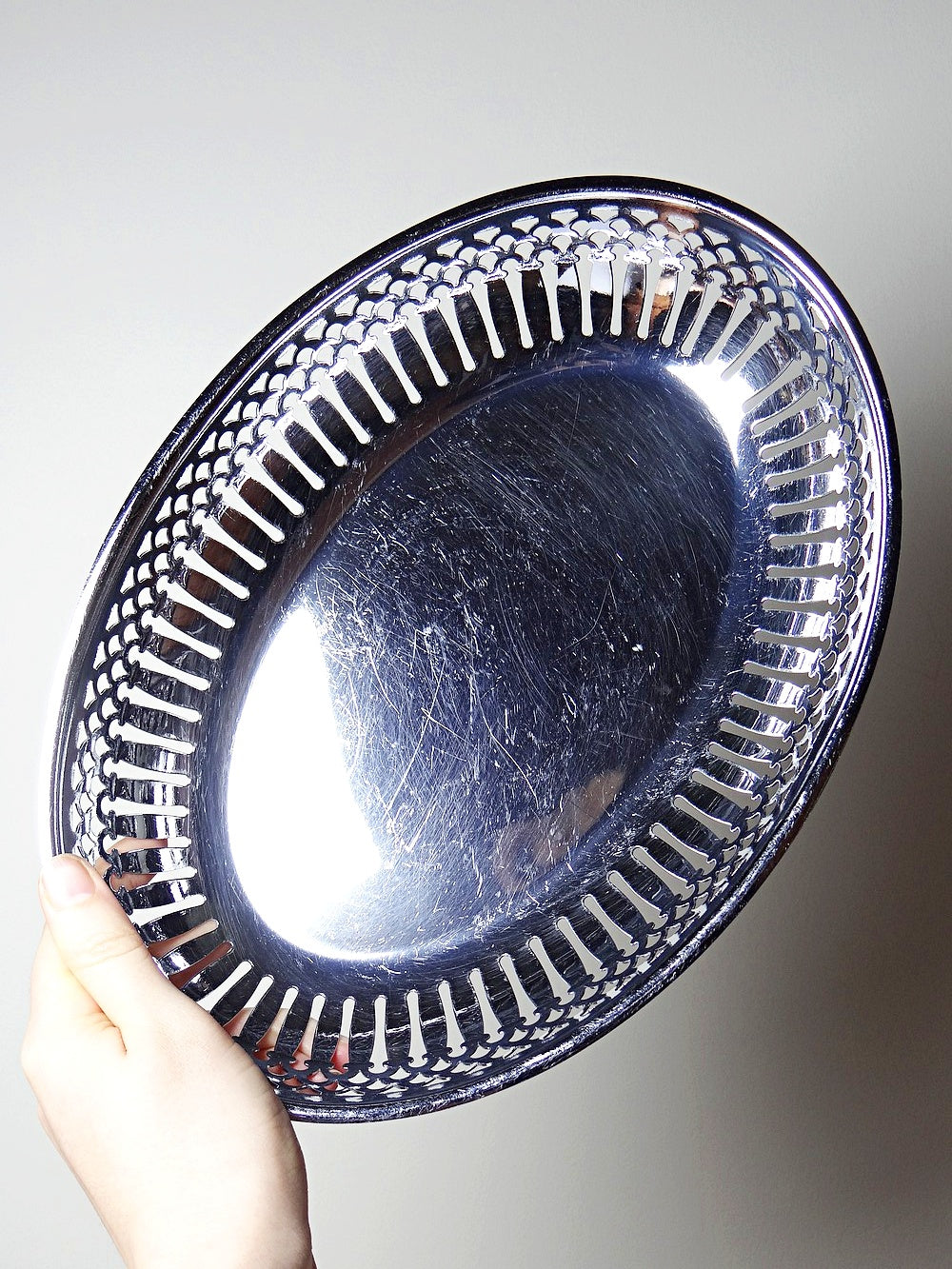 Vintage Brotkorb oval aus Metall versilbert, durchbrochen, 1950er-1970er