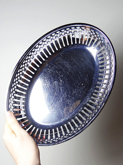 Vintage Brotkorb oval aus Metall versilbert, durchbrochen, 1950er-1970er