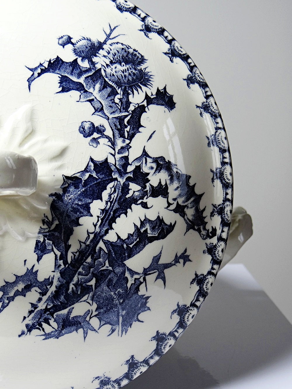 Vintage Suppenterrine Chardons von Gien für Porcelaine Opaque de Gien blau dunkelblau