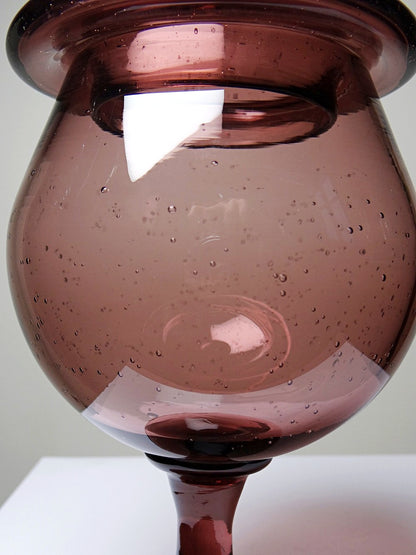 Vintage Bonbonniere im Biot-Stil in Pflaumenviolett Glas mit Blasen