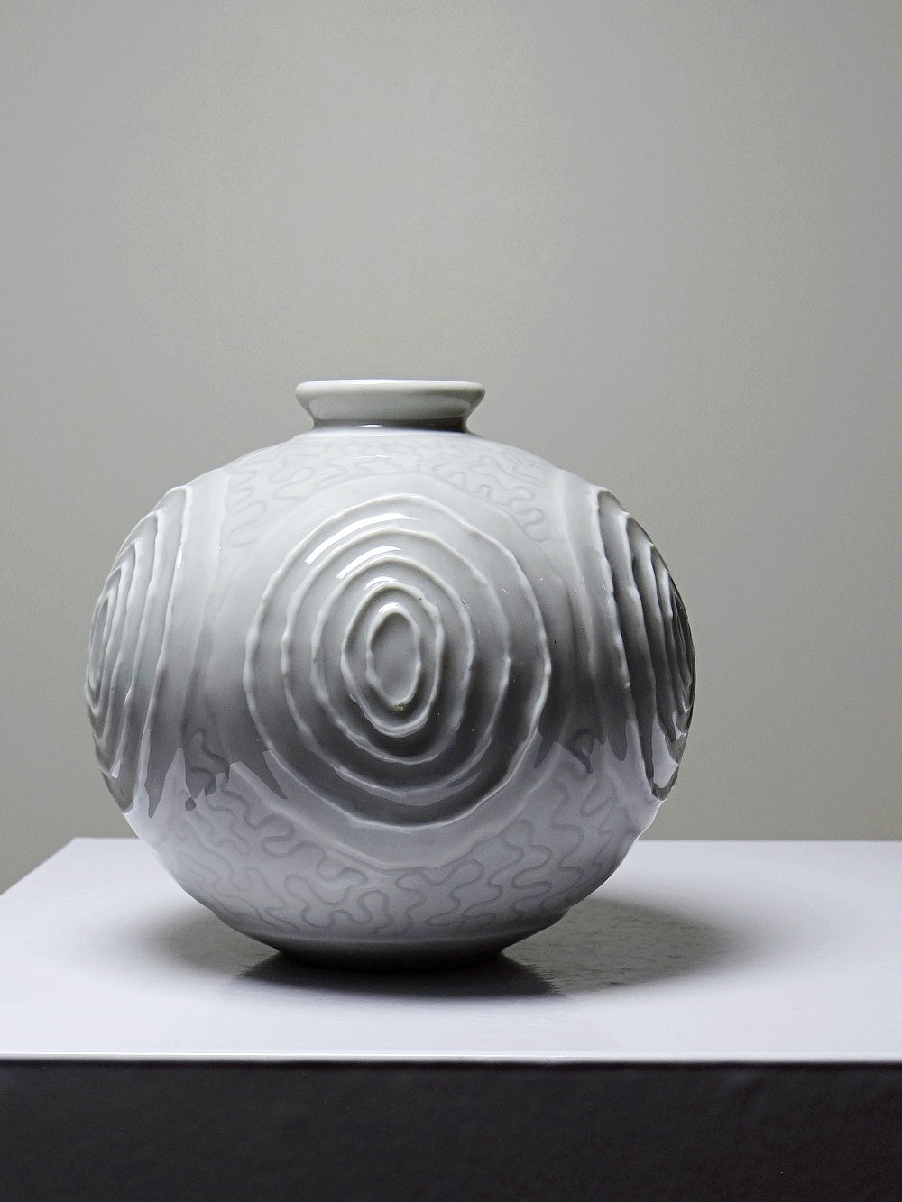 Vintage Vase Art Déco Porzellankugel 1935 Weiß Dekoration