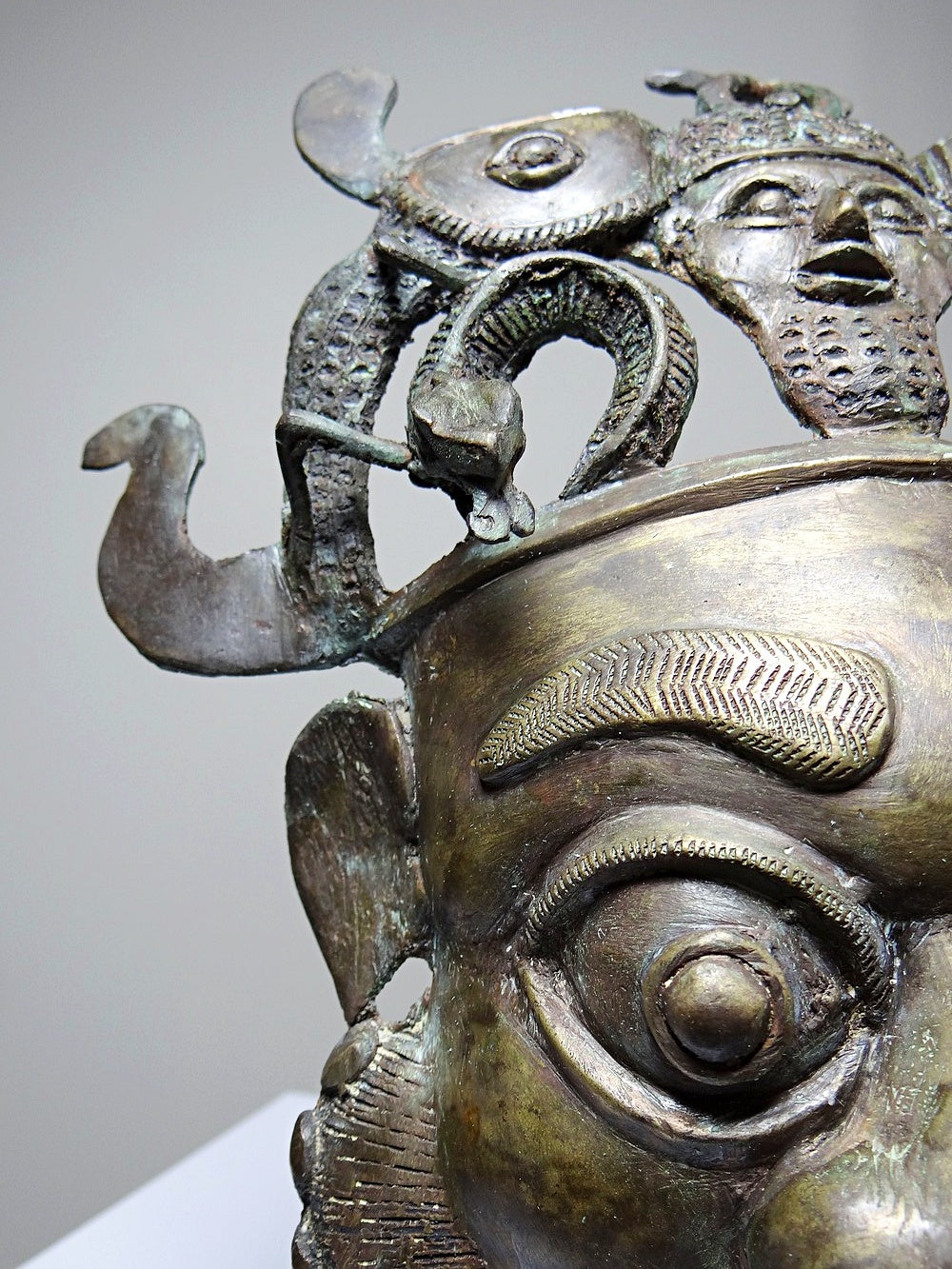 Vintage Bronzemaske Bamoun Kamerun braun Dekoration