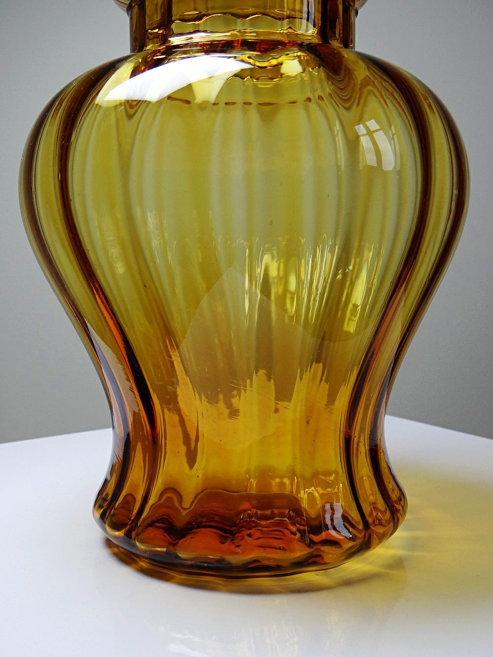 Vintage Bonbonniere aus mundgeblasenem Empoli-Glas, bernsteinfarben, Italien