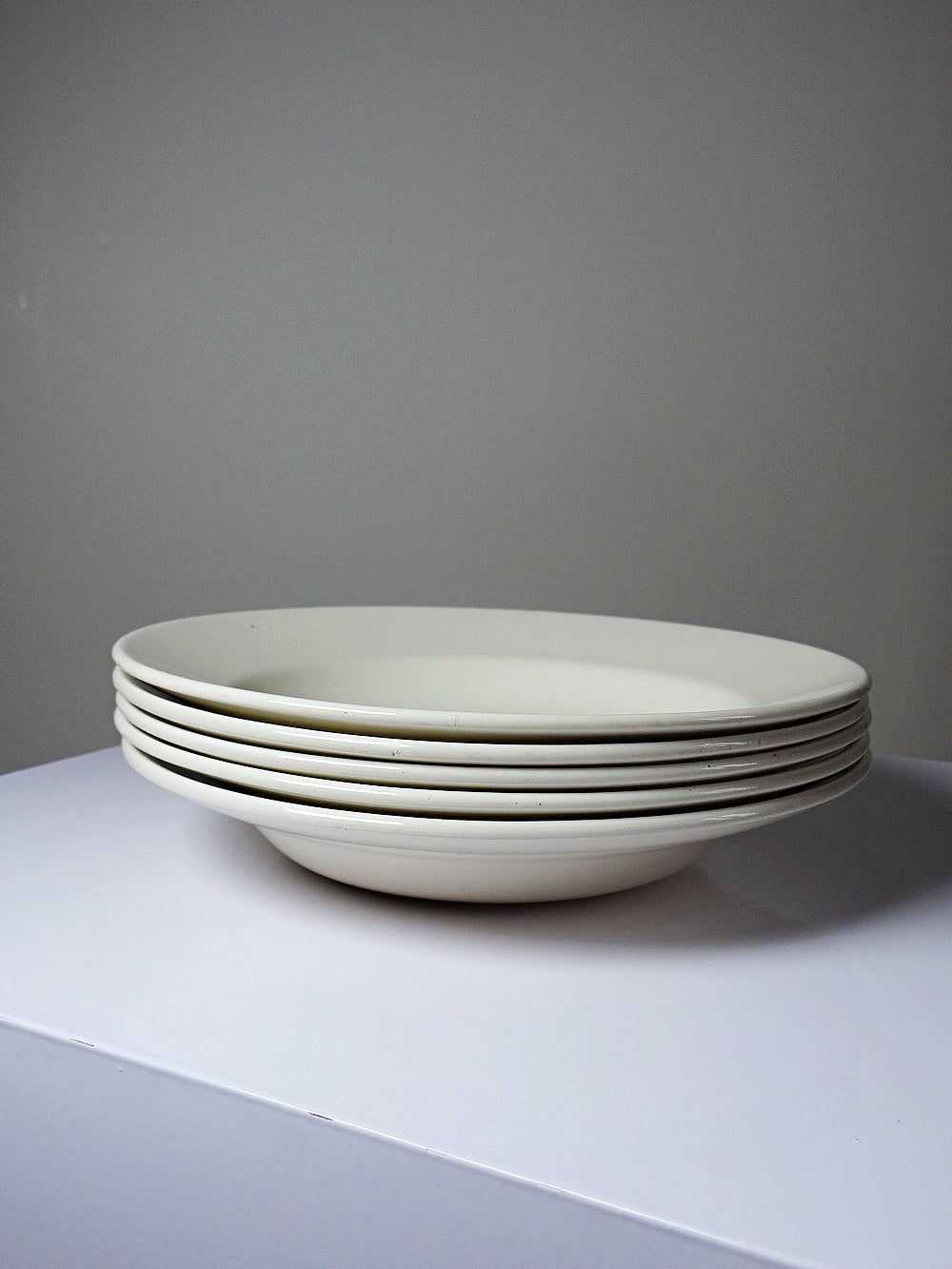 Vintage Suppenteller Set von 5 aus Eisenstein weiß creme Geschirr