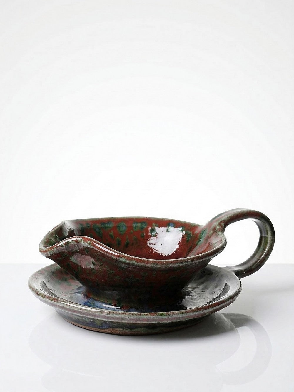 Vintage Sauciere Fontgombault rot grün von Fontgombault für Fontgombault glasierte Keramik