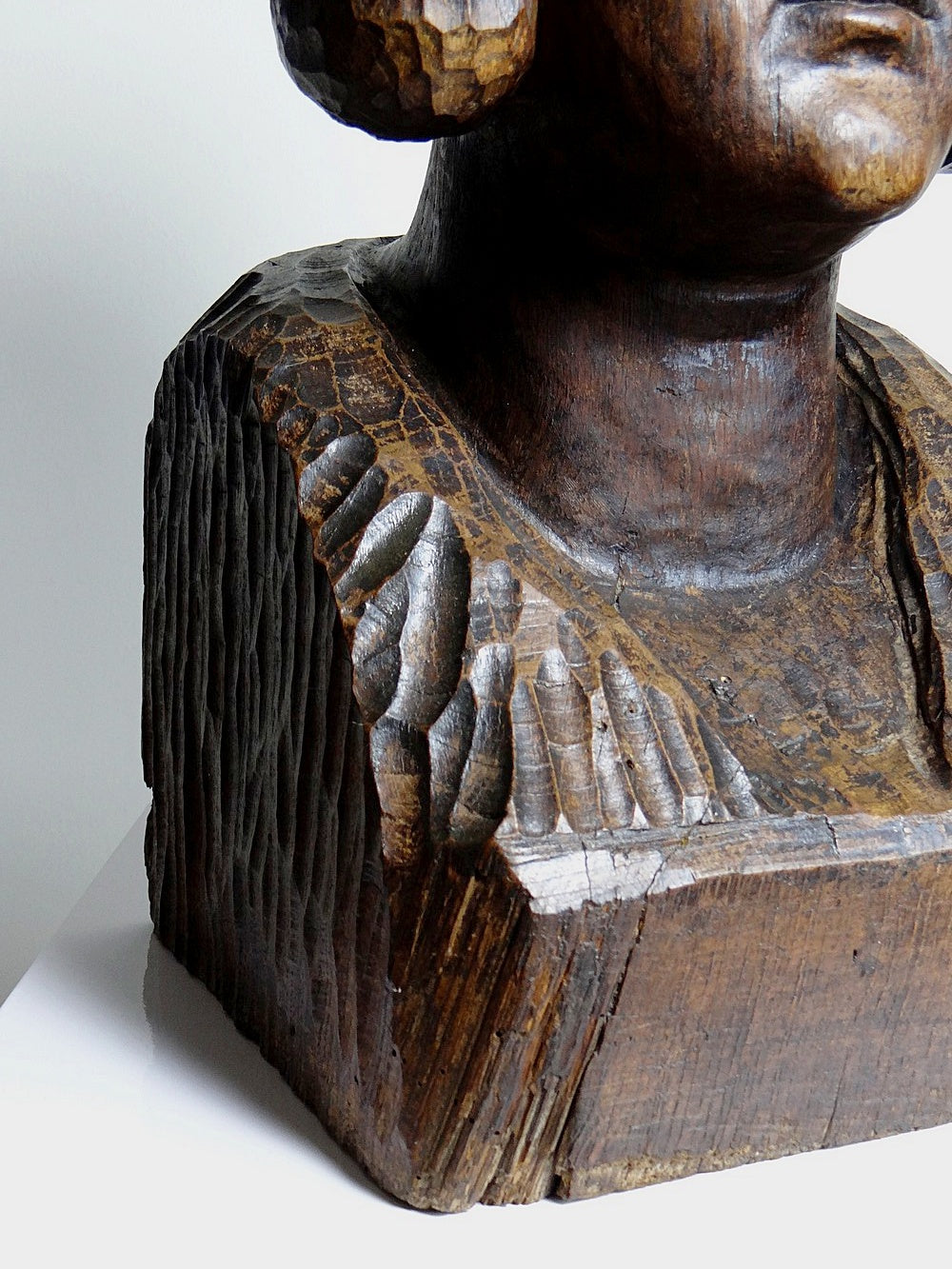 Vintage Büste Frau Massivholz, 19. Jh. dunkles Holz geschnitzt, Unikat
