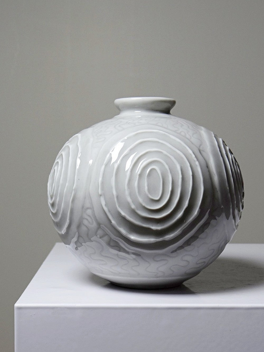 Vintage Vase Art Déco Porzellankugel 1935 Weiß Dekoration