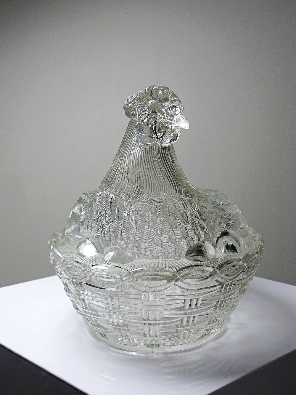 Vintage Bonbonniere Huhn aus gepresstem Glas, antik, frühes 20. Jh.