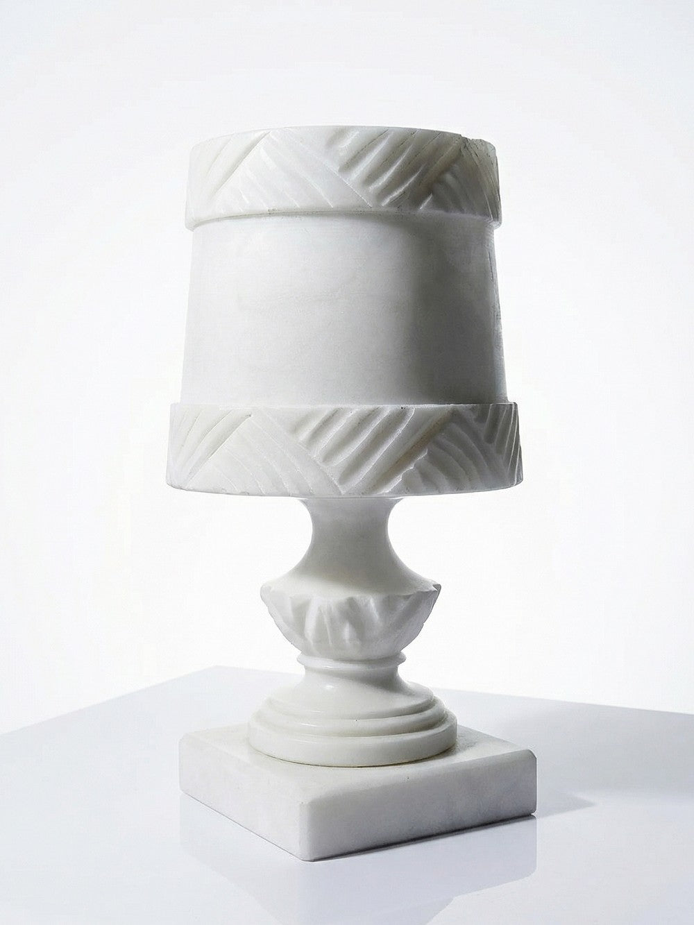 Vintage Nachtlichtlampe aus weißem Alabaster, ca. 1950-1970