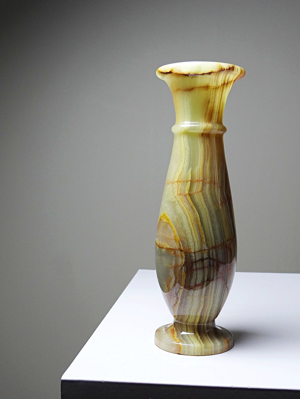 Vintage Vase aus grün gestreiftem Onyx Italien grün beige rost