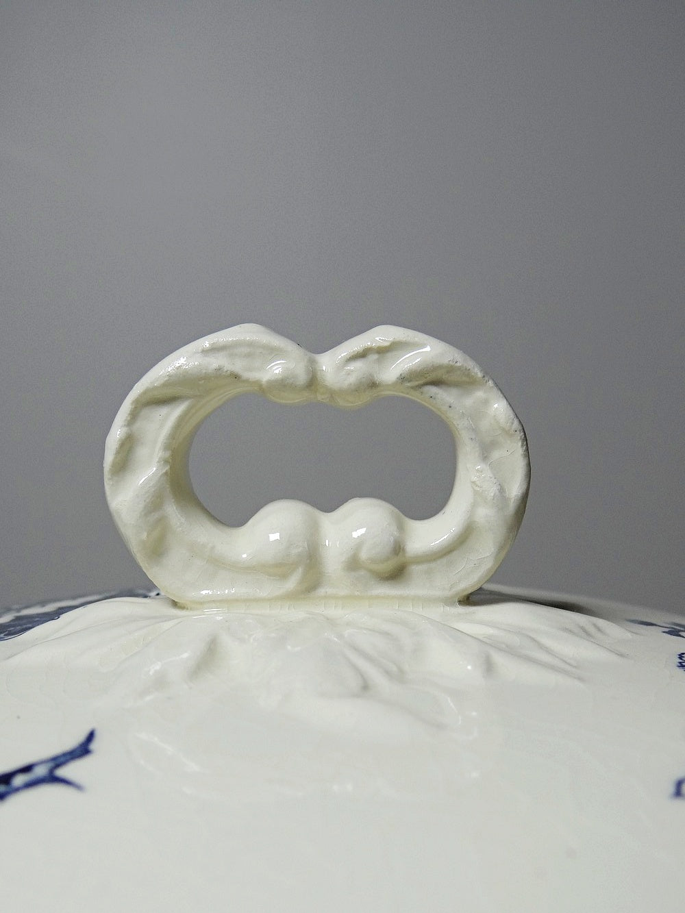 Vintage Suppenterrine Chardons von Gien für Porcelaine Opaque de Gien blau dunkelblau