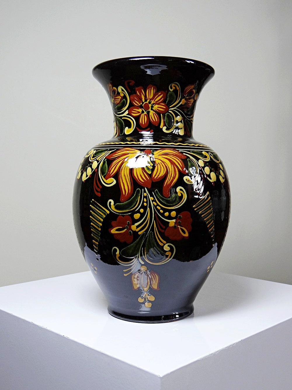 Vintage Vase MHV Hungarn handglasiert