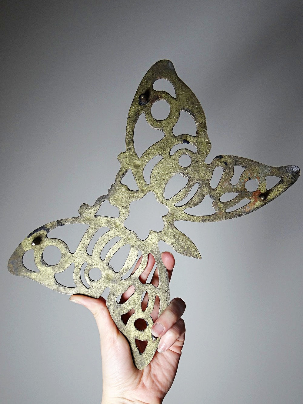 Vintage Untersetzer Papillon Schmetterling aus Messing vergoldet ajouriert goldfarben