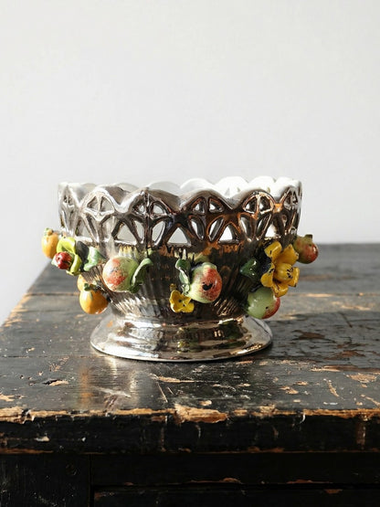 Vintage Servierschale aus silberglasierter Porzellan mit Durchbruchdekor Früchte Blumen
