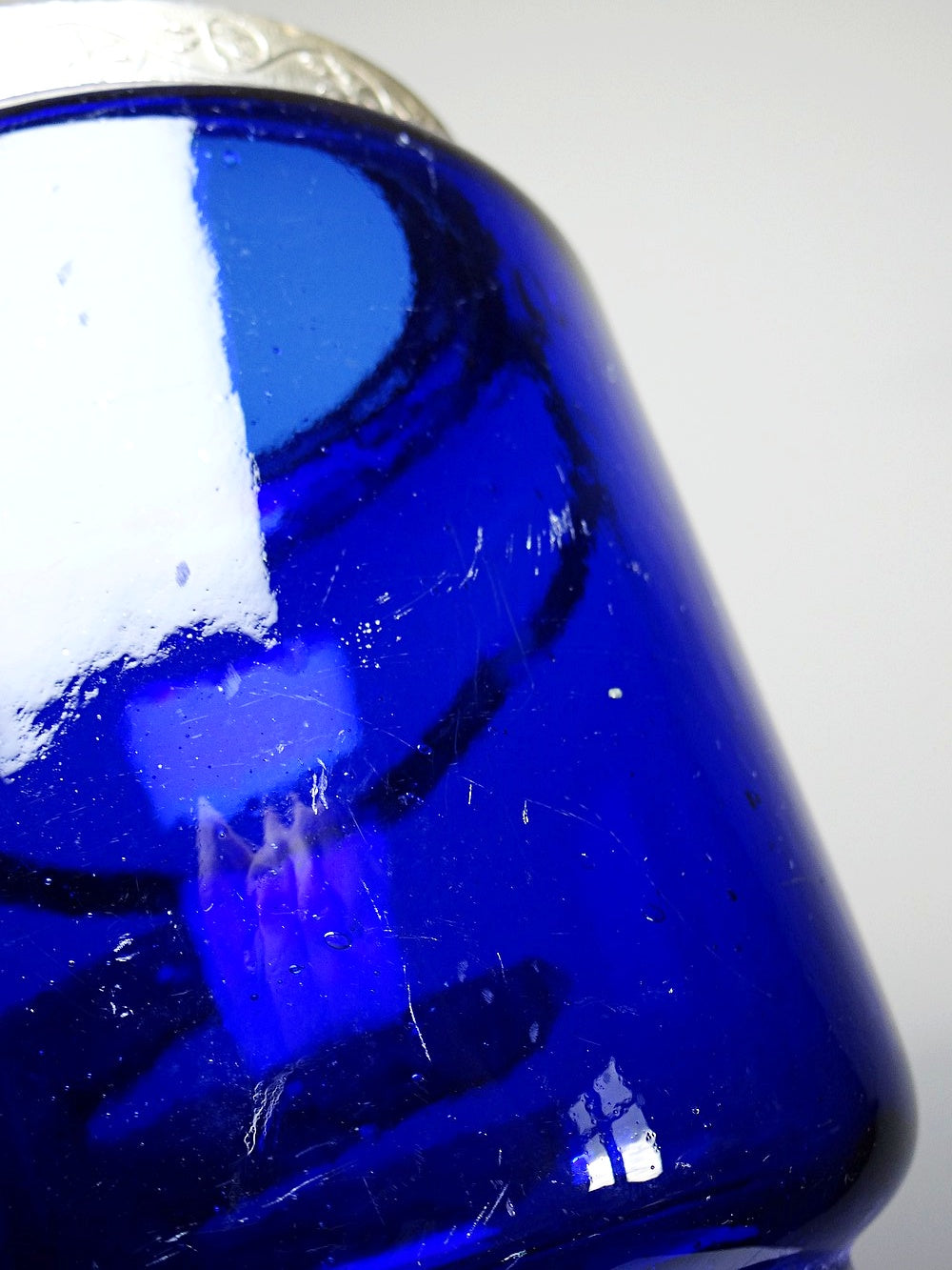 Vintage Bonbonniere blaues Kobaltglas versilbertes Metall