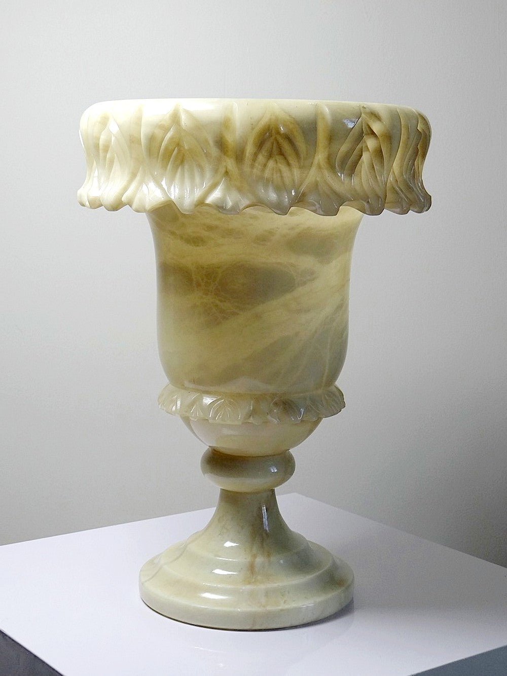 Vintage Medici Vase Alabastermarmor gelb Dekoration