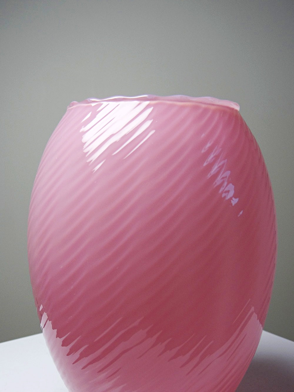 Vintage Vase Murano Empoli aus rosa Opalglas, transparenter Fuß