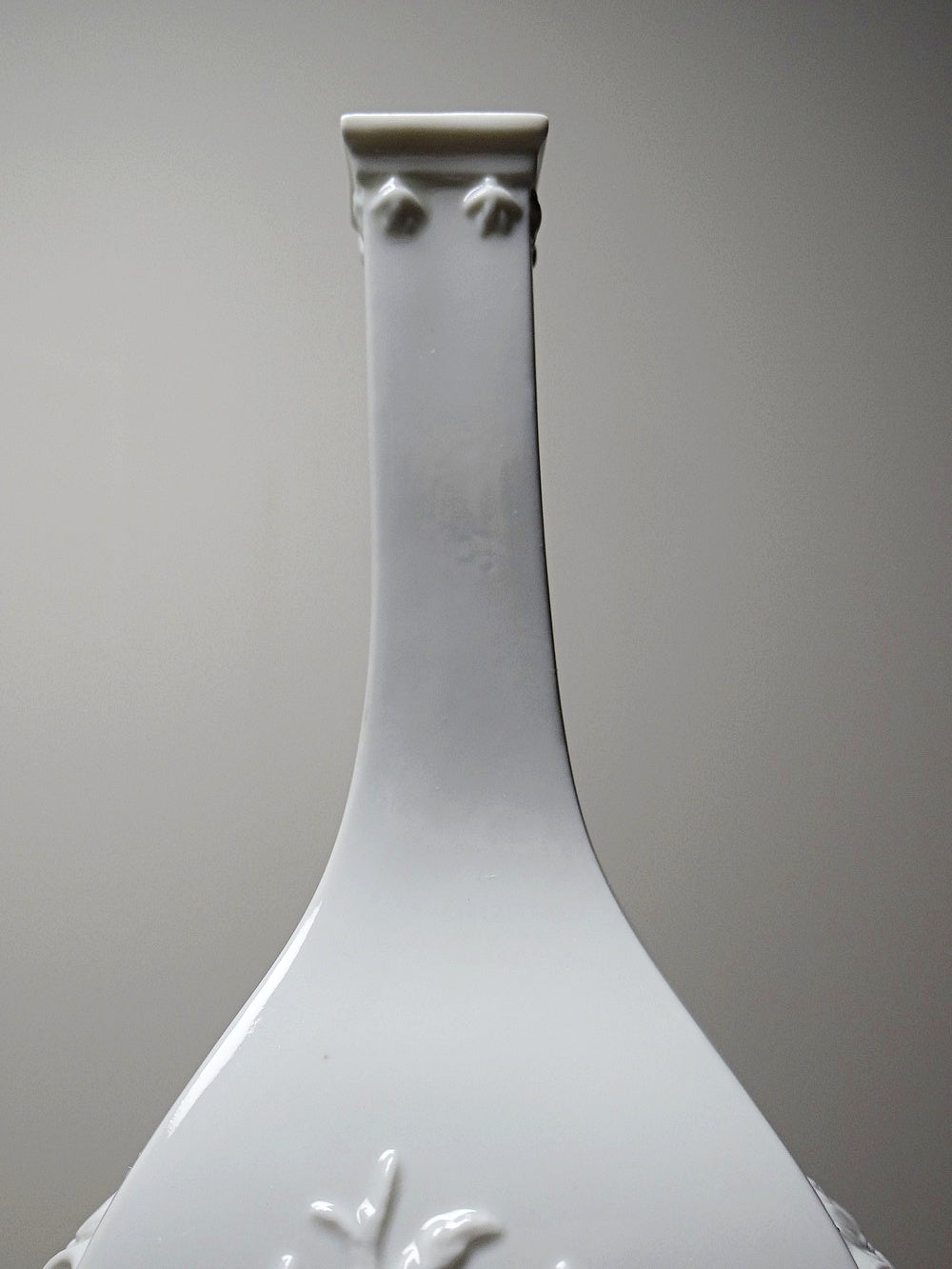 Vintage Vase von Sheffield und Haviland für Limoges, Meissen Reproduktion, weißes Porzellan
