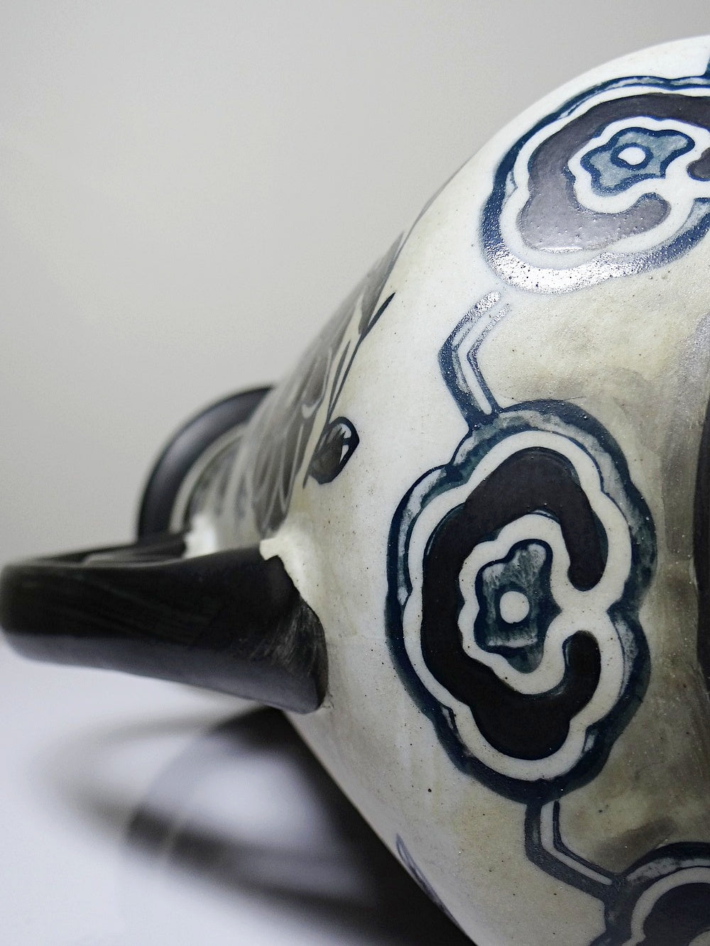 Vintage Vase Art Déco 1920-40, Jugendstil und Chinoiserie Dekor Beige