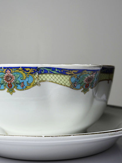 Vintage Sauciere Lunéville Opaque von Lunéville für France polychromes Dekor