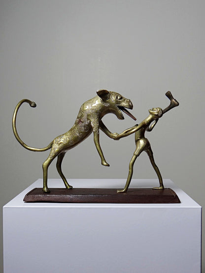 Vintage Bronzeskulptur "Le chasseur et la bête" aus Dahomey, Benin, Afrika