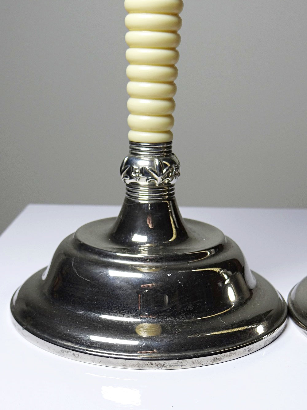 Vintage Kerzenleuchter Set von 2 silberfarben, elfenbeinfarben, Metall, Kunststoff