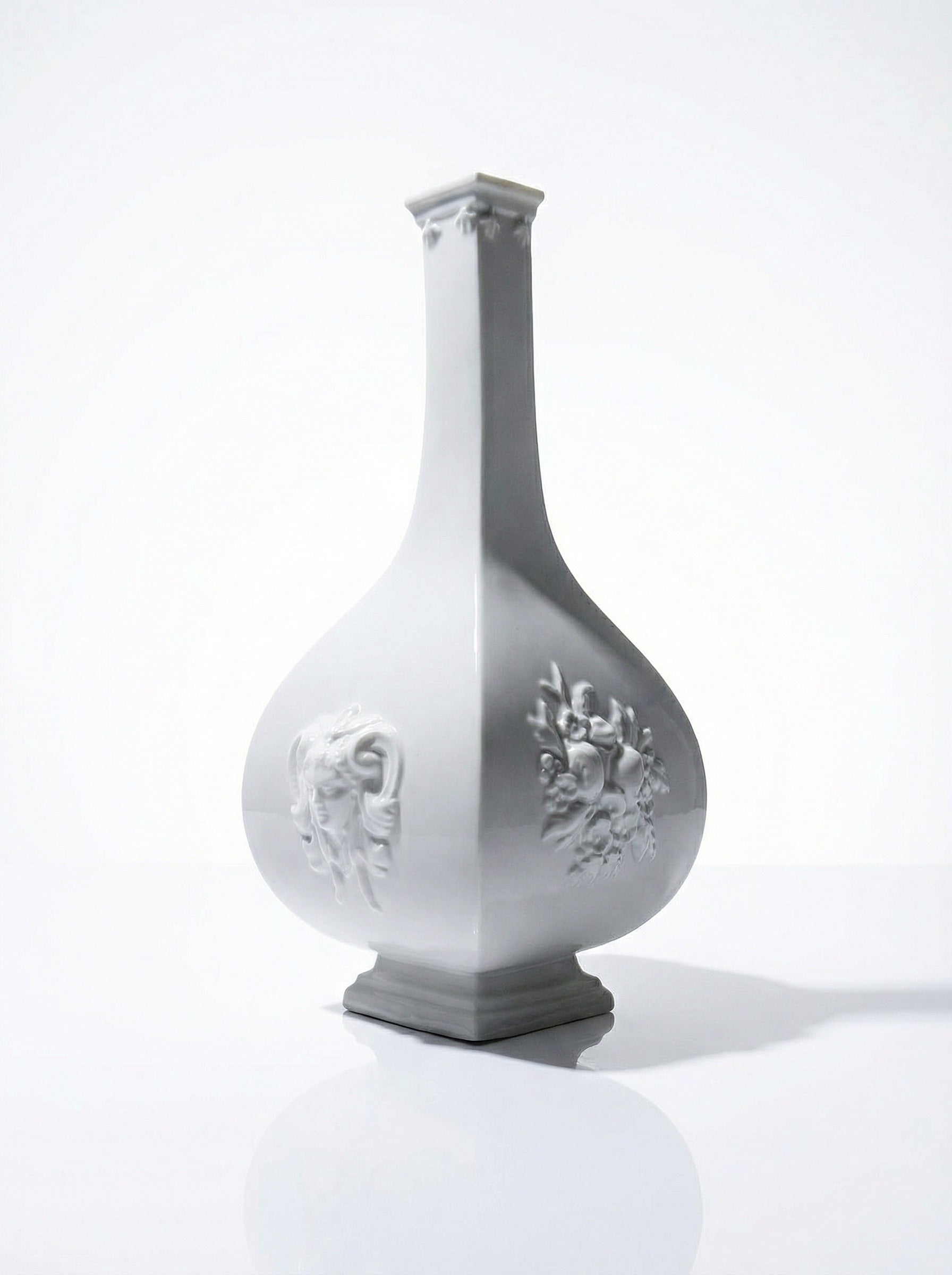 Vintage Vase von Sheffield und Haviland für Limoges, Meissen Reproduktion, weißes Porzellan
