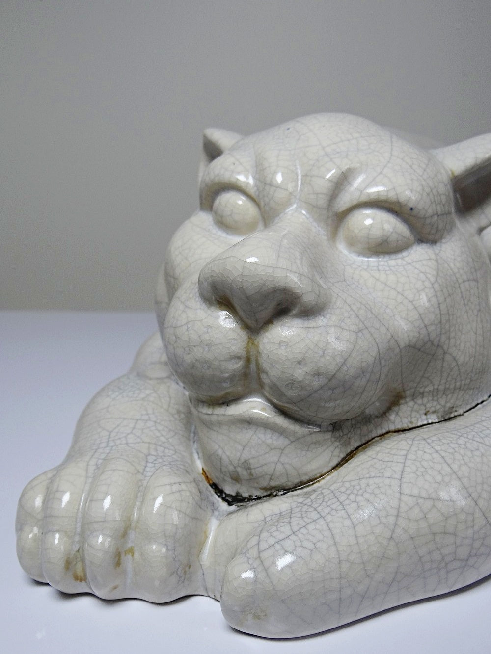 Vintage Panther Figur aus craqueliertem Steingut