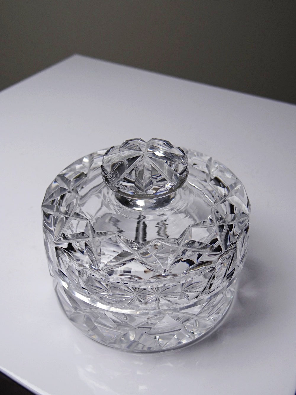Vintage Schmuckdose aus geschliffenem Kristall, Tschechoslowakei, 1980–2000, klar