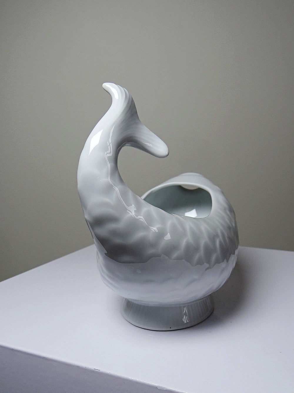 Vintage Sauciere "Ocean" aus weißem Porzellan in Fischform