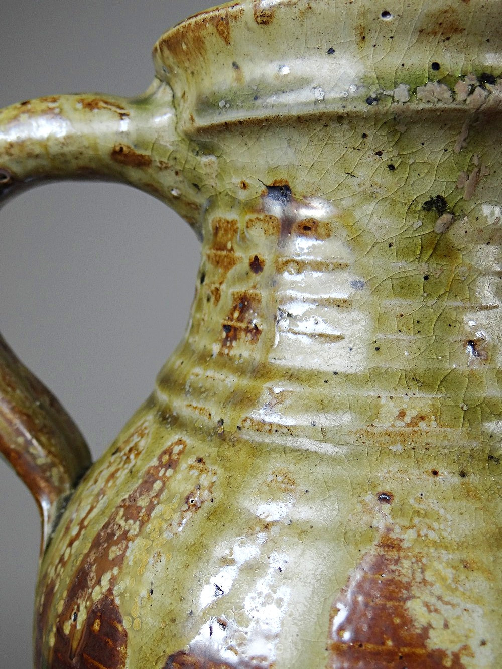 Vintage Krug aus französischem Steinzeug mit Ascheglasur im Japanstil