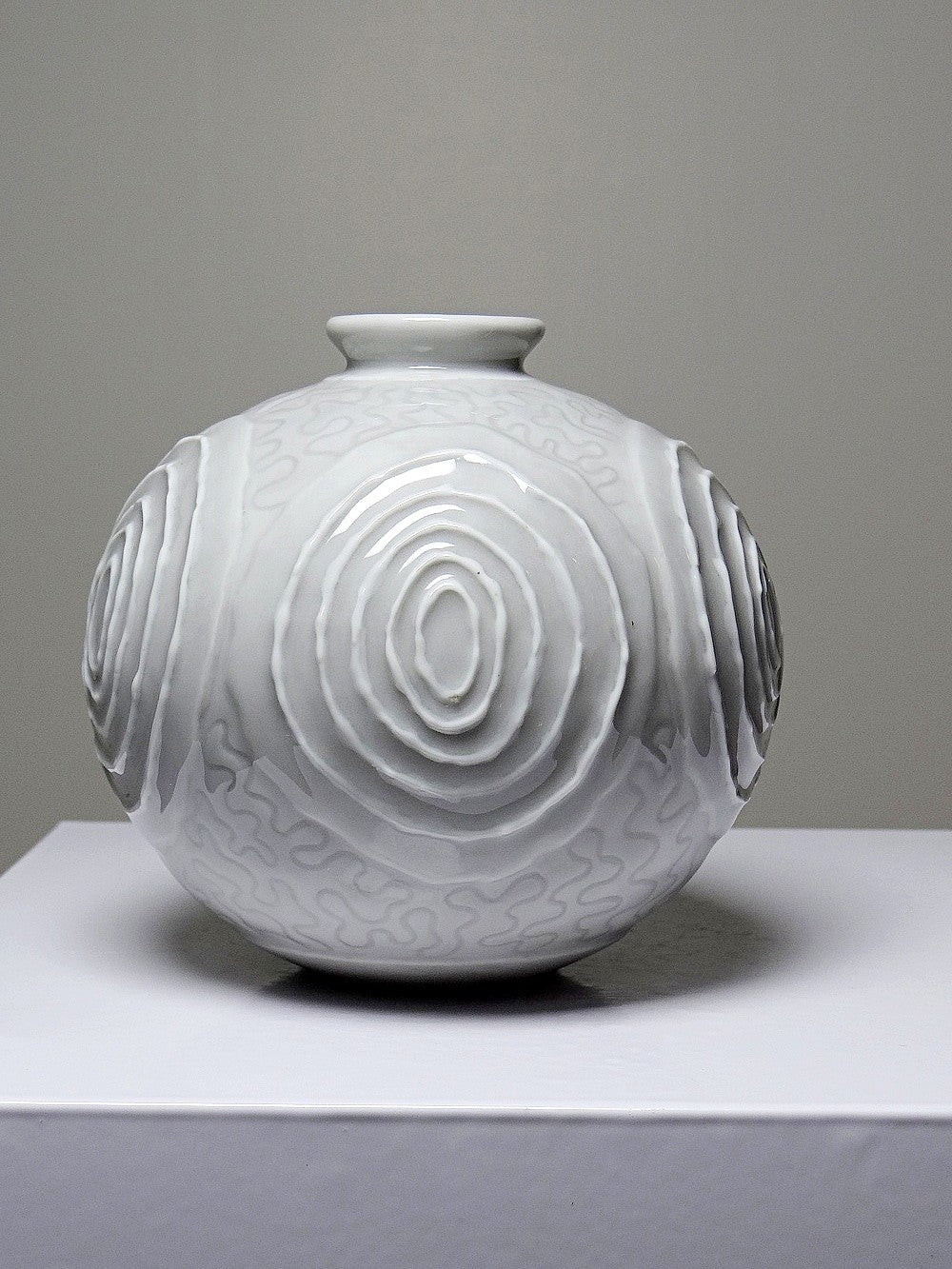 Vintage Vase Art Déco Porzellankugel 1935 Weiß Dekoration