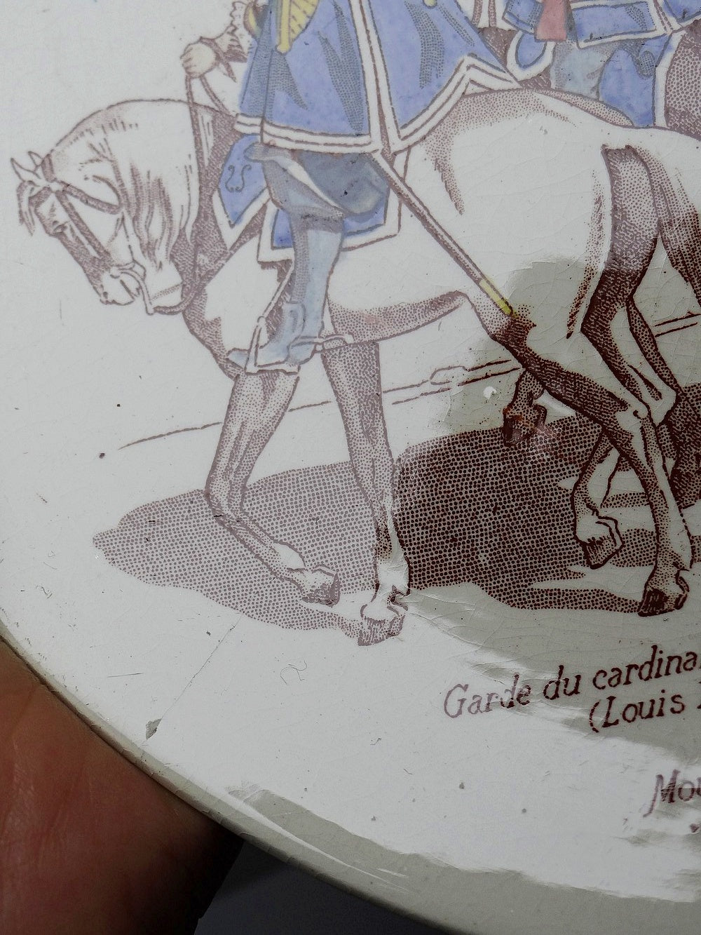 Vintage Wandteller Set von 5 von Sarreguemines polychrom Militärdekor