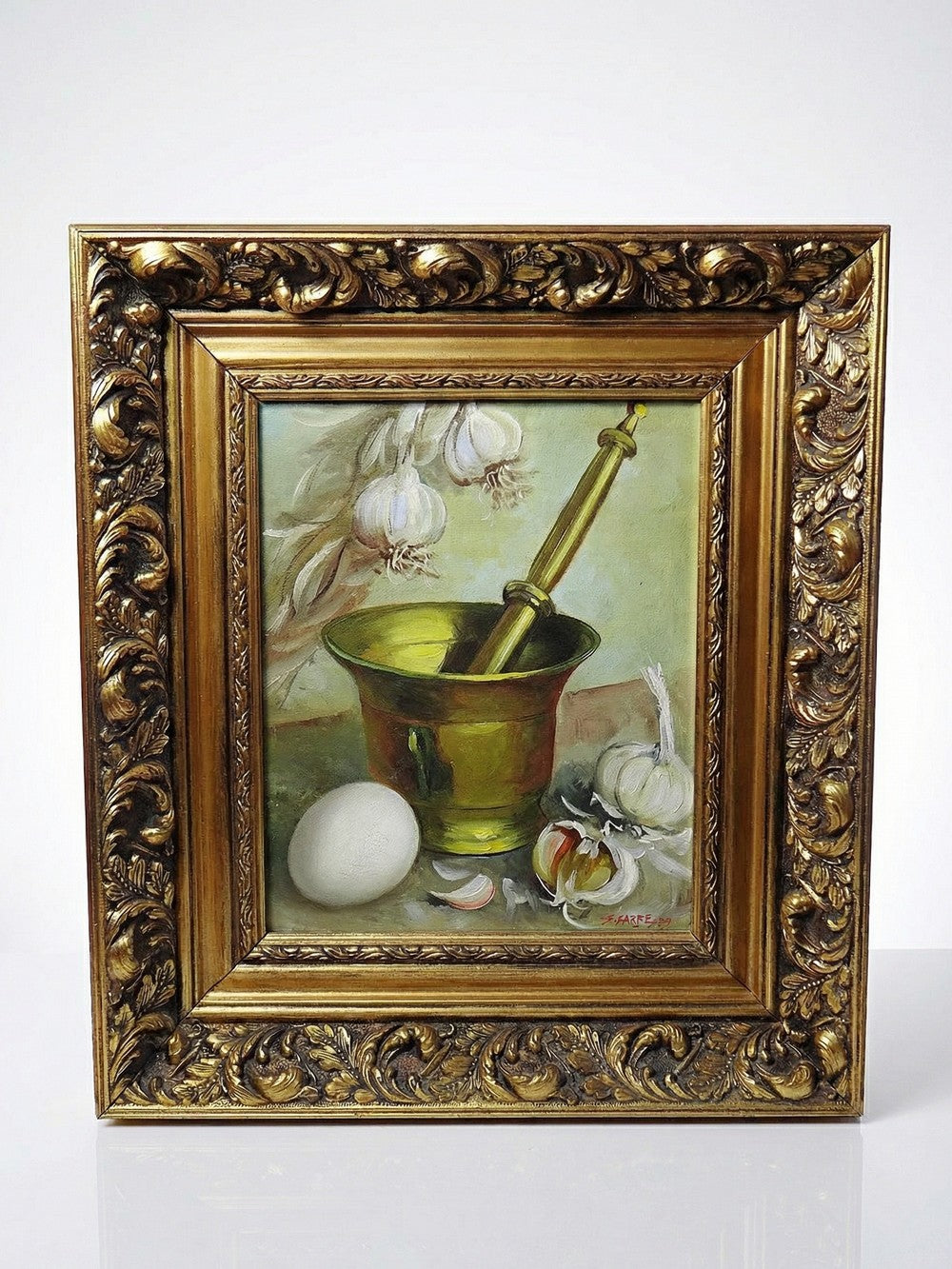 Vintage Stillleben „Still life with garlic, egg and mortar“ von Sarpe für BraunDekoration
