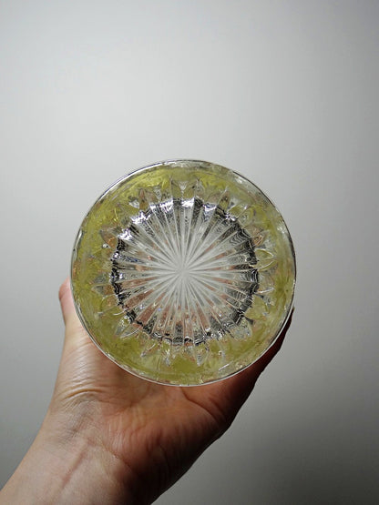 Vintage Vase aus italienischem Pressglas drapiertes Dekor gelb transparent
