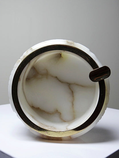 Vintage Aschenbecher Hollywood Regency Mid Century aus Alabaster und Metall
