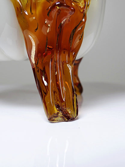 Vintage Vase Tripod aus Opalin Emaille viktorianisch 19. 20. Jh. Beige