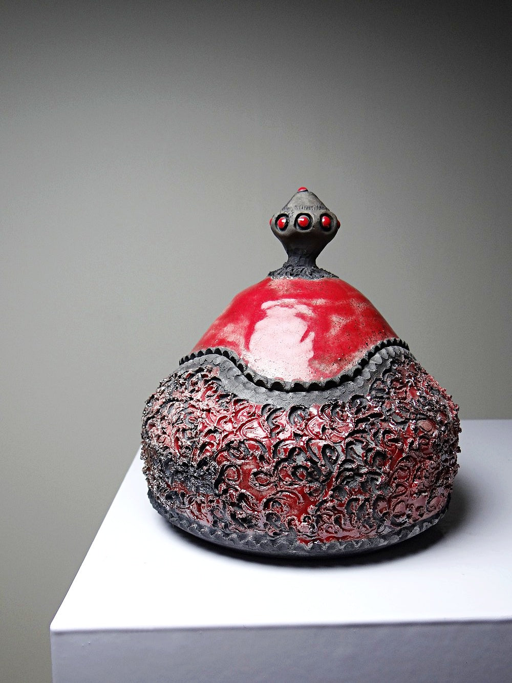 Vintage Schmuckdose RotKunst raku rot grau 2000er