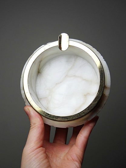 Vintage Aschenbecher Hollywood Regency Mid Century aus Alabaster und Metall