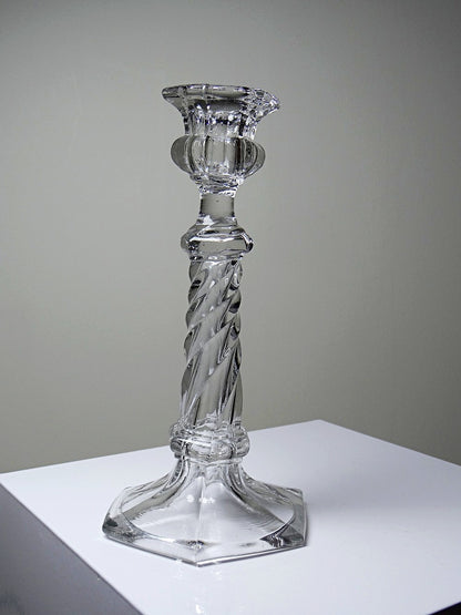 Vintage Kerzenhalter aus gedrehtem Pressglas durchsichtig Dekoration