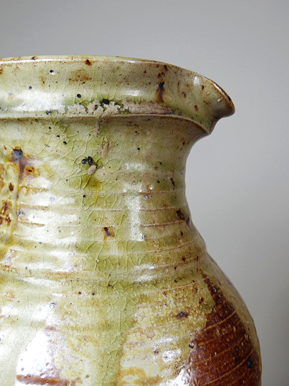 Vintage Krug aus französischem Steinzeug mit Ascheglasur im Japanstil