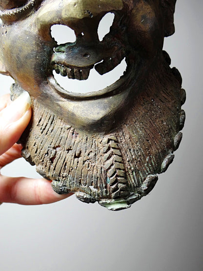 Vintage Maske Bamoun für BraunDekoration Afrikanische Bronze-Maske aus Kamerun