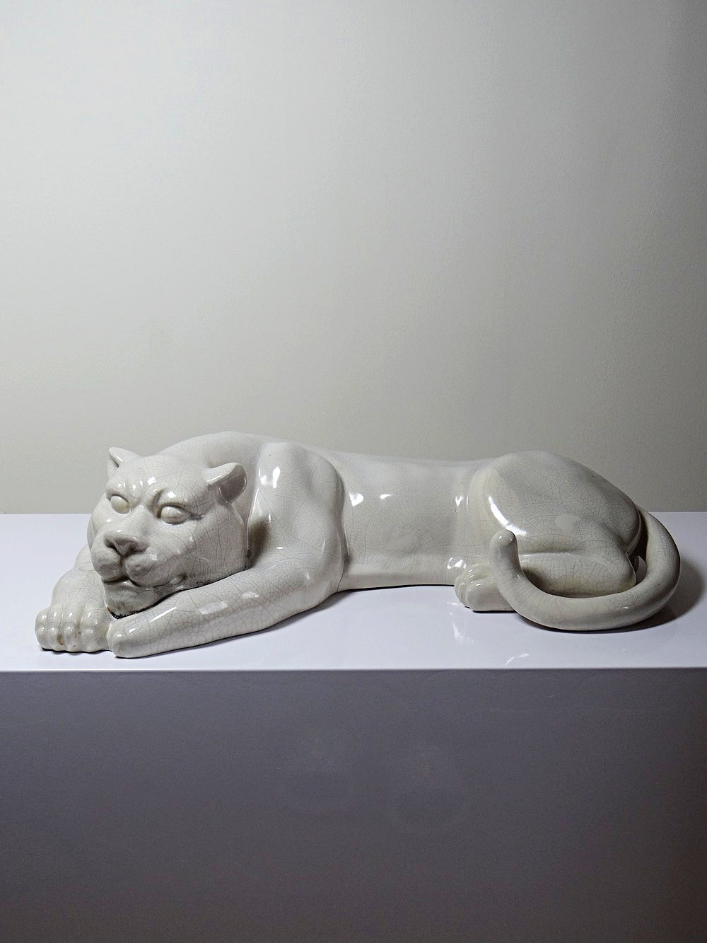 Vintage Panther Figur aus craqueliertem Steingut