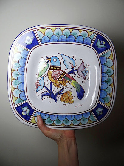 Vintage Wandteller Gubbio mit Vogeldekor aus italienischer Fayence