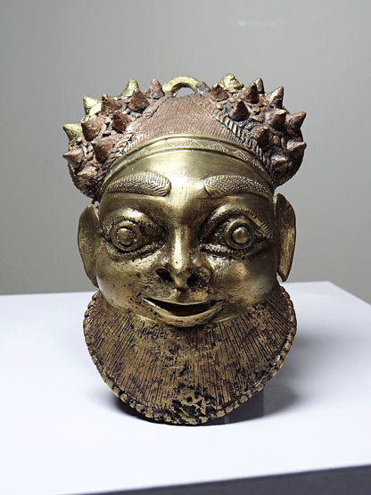 Vintage Maske Oba von Bamoun für GoldDekoration vergoldete Bronze