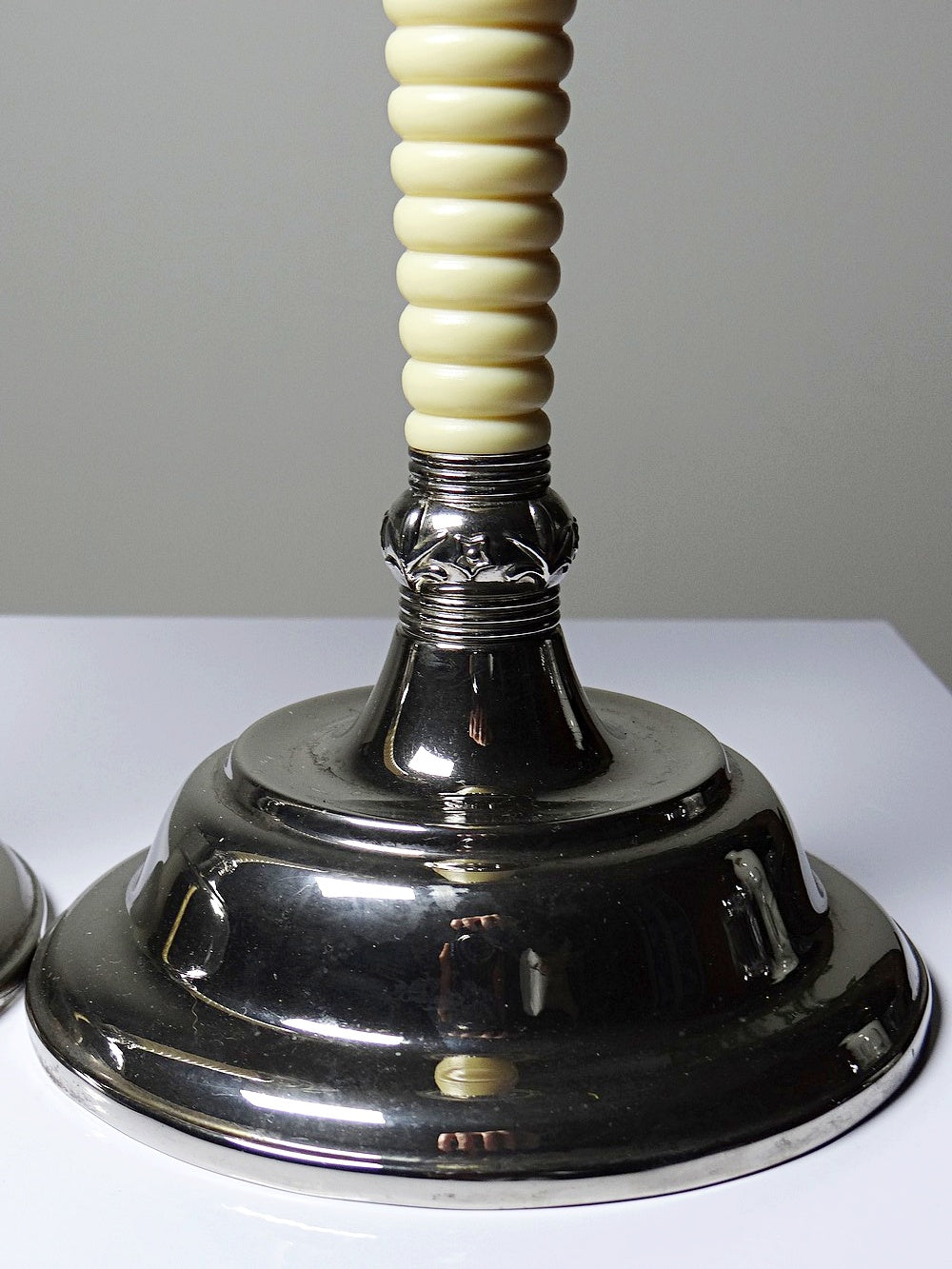 Vintage Kerzenleuchter Set von 2 silberfarben, elfenbeinfarben, Metall, Kunststoff