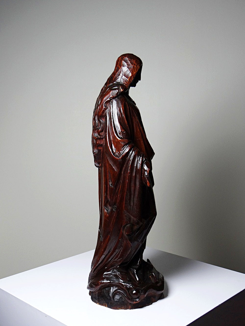 Vintage Skulptur Immaculée Conception Holz geschnitzt Unbefleckte Empfängnis Braun Bordeaux