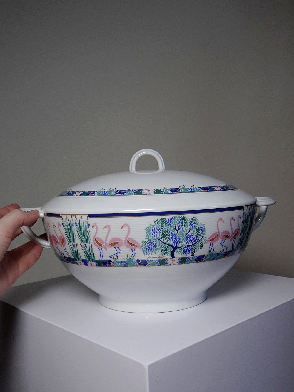Vintage Servieraccessoire Flamants Roses Soupiere von Elisabeth Borel für Bernardaud Weiß