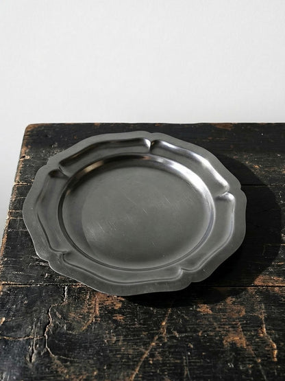 Vintage Servierplatte aus Edelstahl Made in France mit Muschelrand